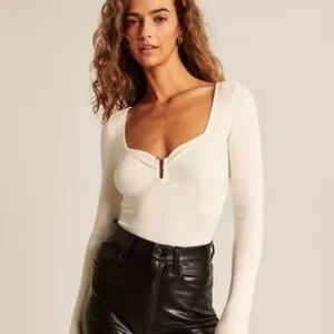 Abercrombie Long-Sleeve Hardware Bodysuit White XS